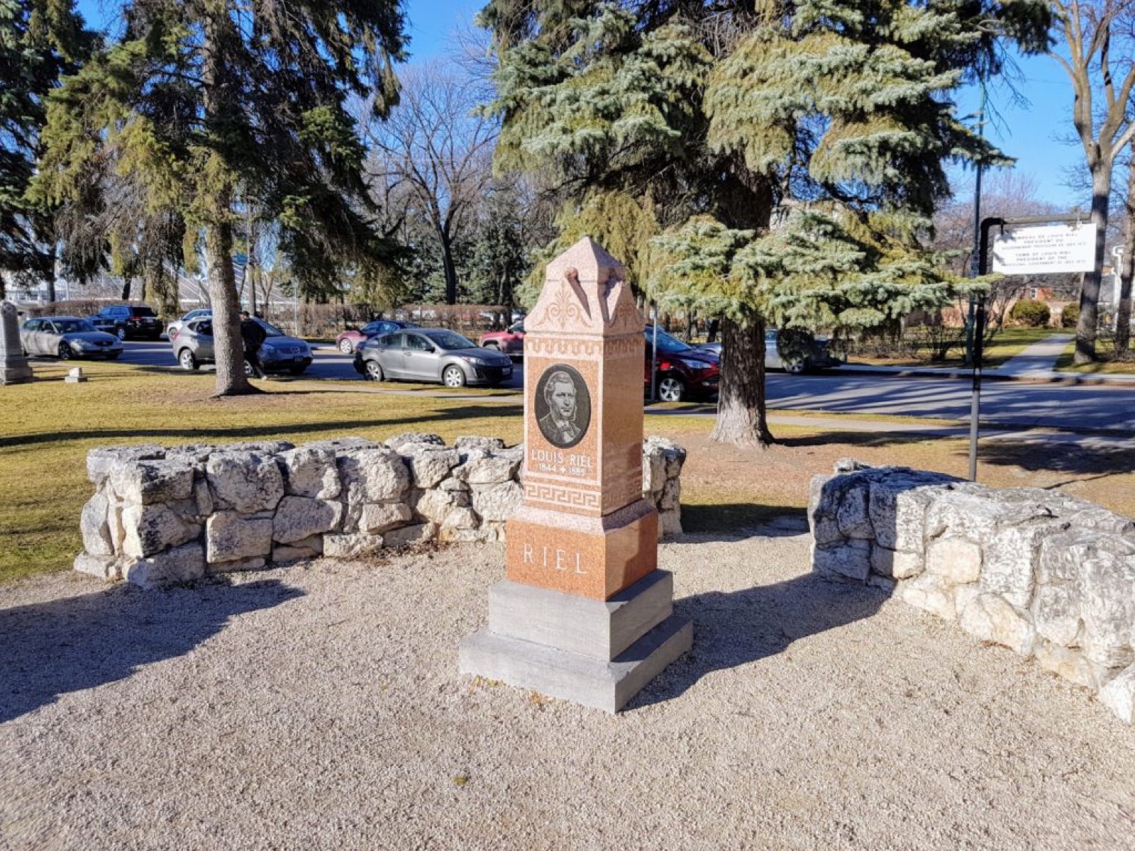 louis riel tombstone