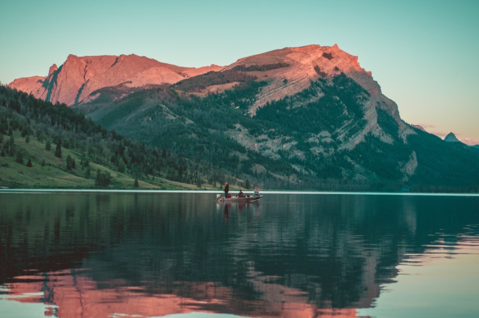 3 raisons d'engager un guide de pêche