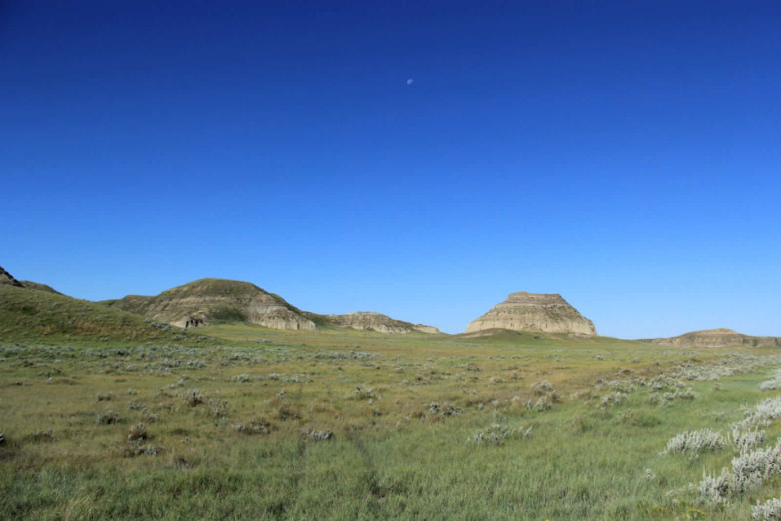 castle butte sk moon saskatchewan