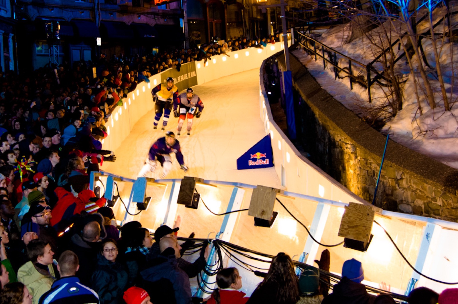 REDBULL-crashed-ice-quebec-2012-turn