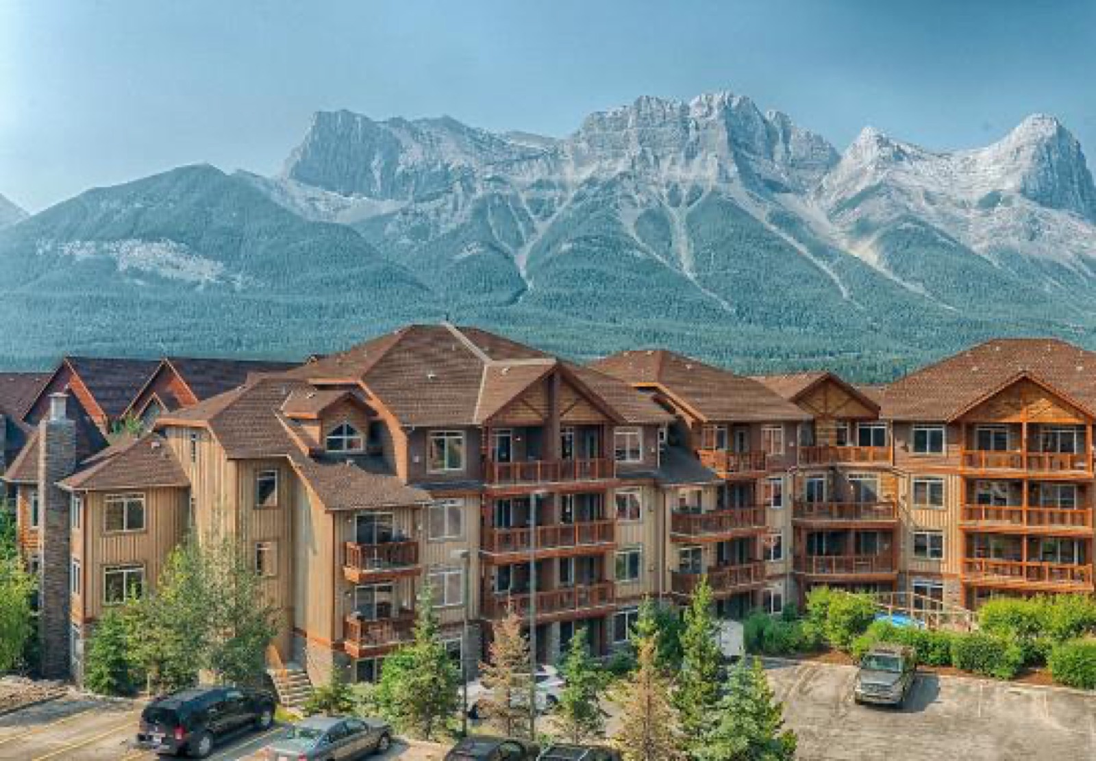 top 25 hotels canada 2016