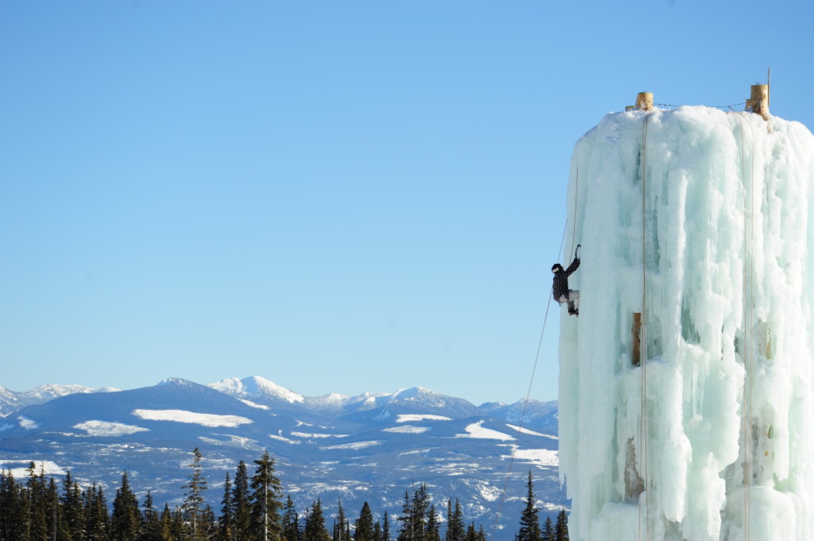 ice-climbing-canada-big-white