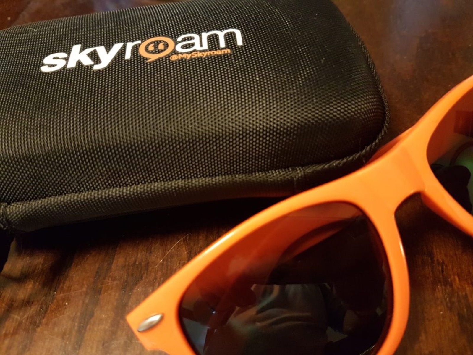 使用 SkyRoam 的全球 WiFi 热点获得无限数据到5个设备