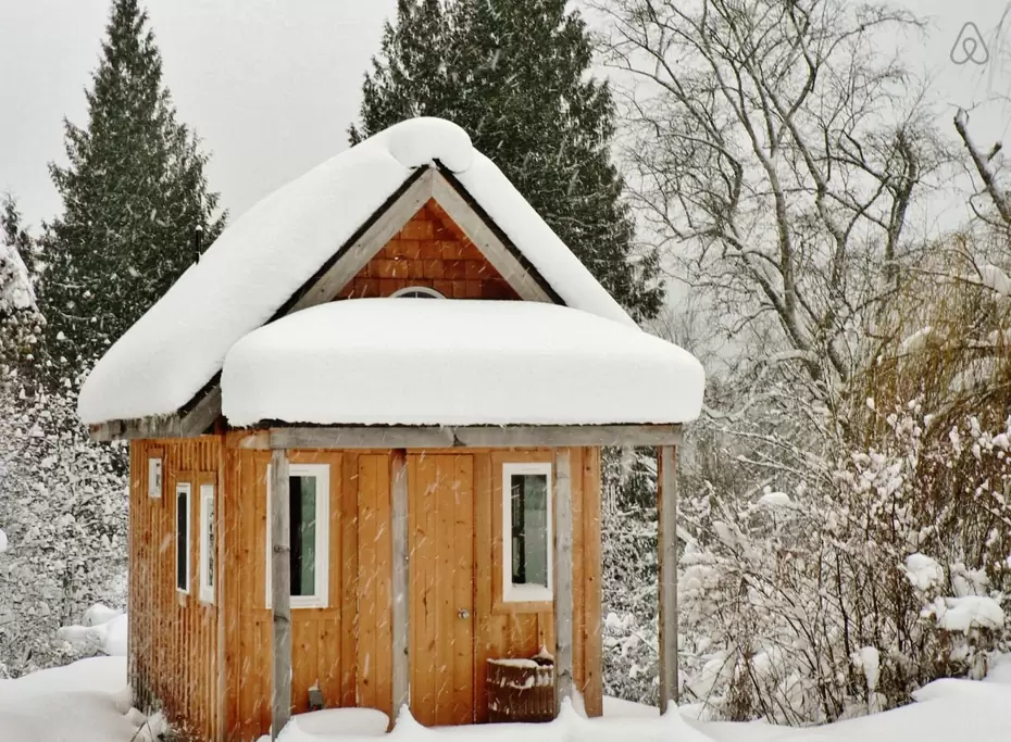 Rent a Tiny House In Canada