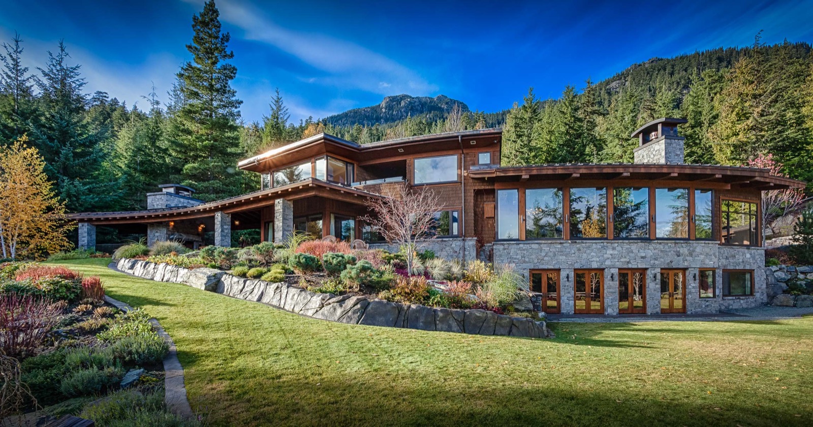 Experience Luxury Mountain Life in Whistler British Columbia