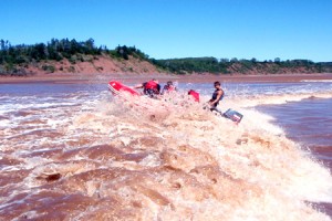 tidal_bore_rafting