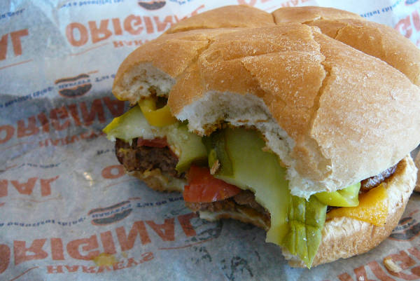 harveys-burger-canada