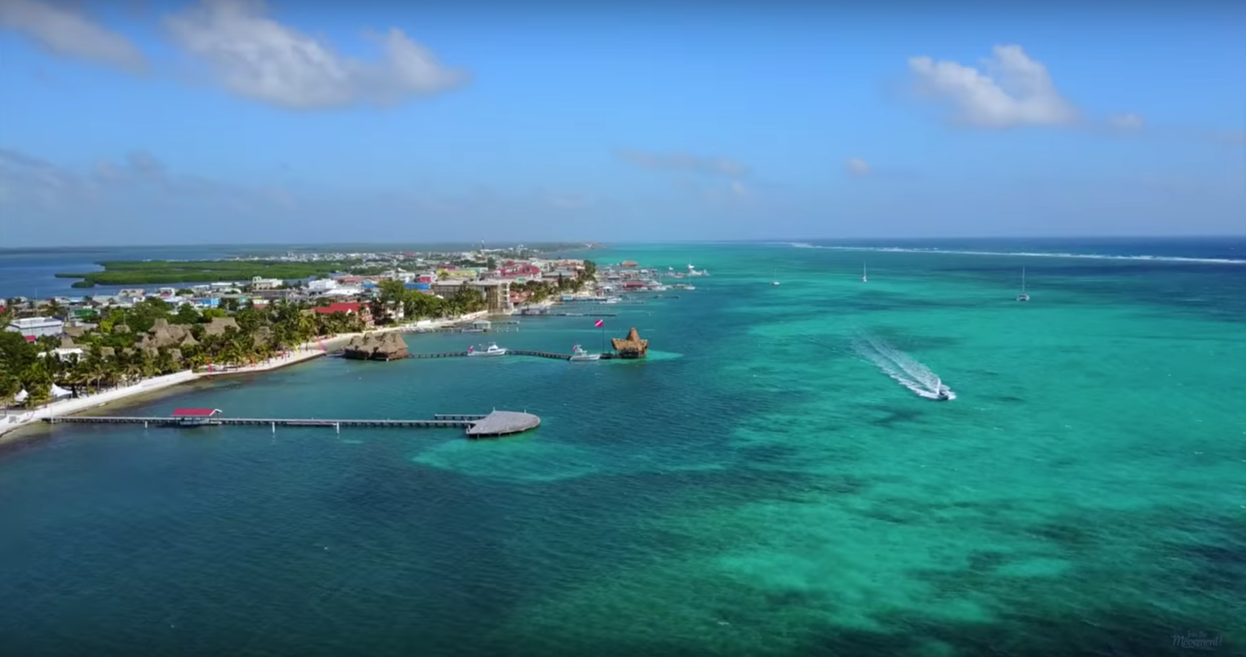 Canadians Flock to Belize For A Winter Warmup!