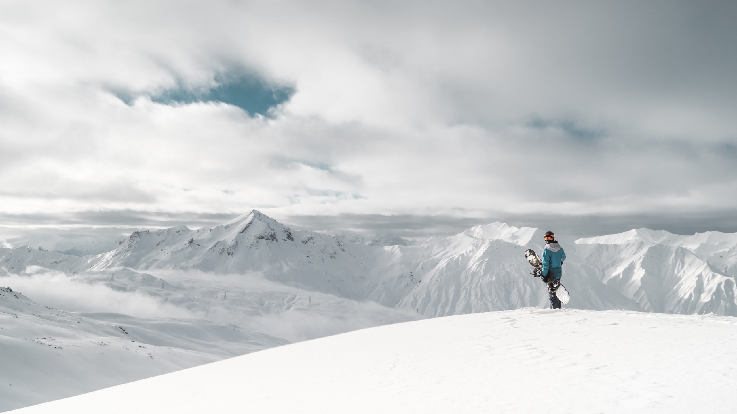 Ski internships: The best way to do a winter season in Canada