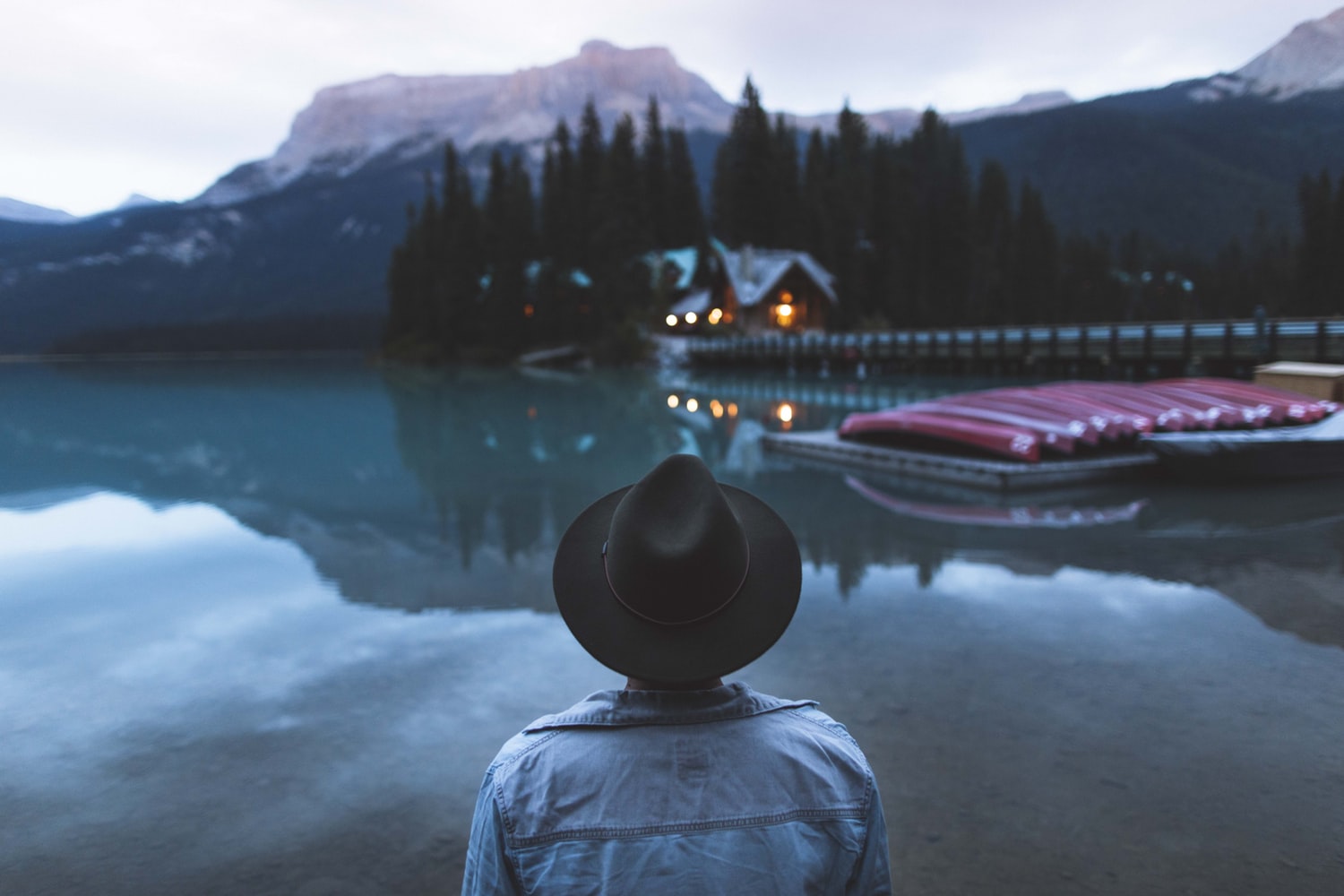 How to Prepare for Your First Canadian Cabin Retreat